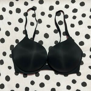 Black Victoria secret bra push up